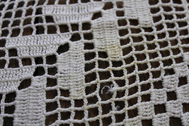 vintage crocheted lace tablecloth, handmade filet crochet laurel wreath square block motifs