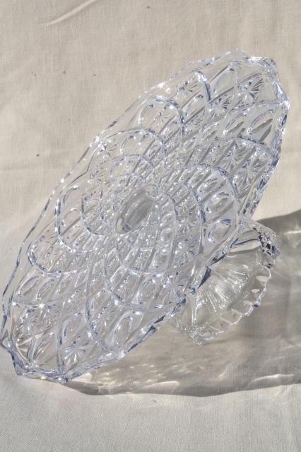 vintage crystal clear glass cake stand, daisy & thumbprint pinwheel pattern glass