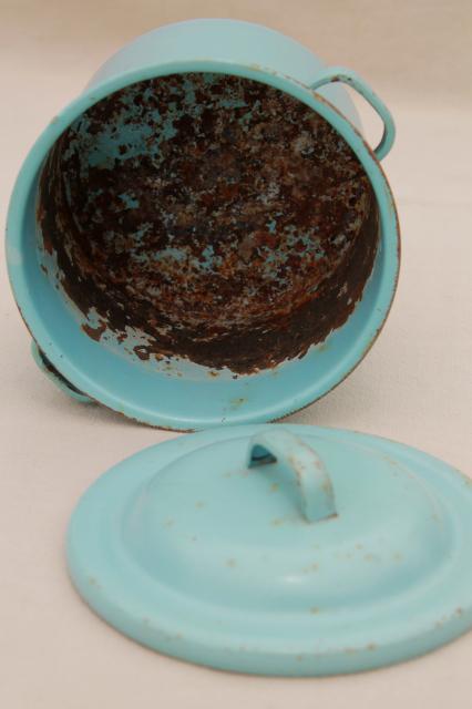 vintage doll size robin's egg blue enamelware canner pot or baby bottle boiler w/ wire rack