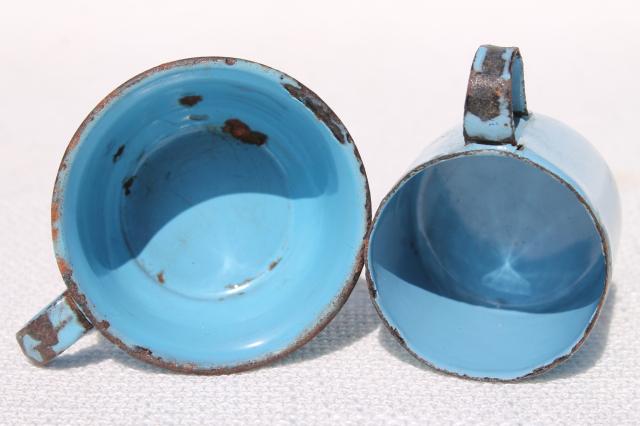 vintage enamelware, antique blue child's cups, patty pan, green enamel dishpan for dolls