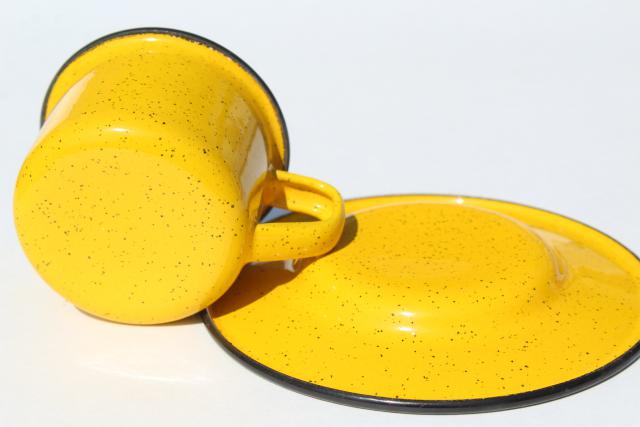 vintage enamelware camp coffee cups, red, blue, green, yellow graniteware