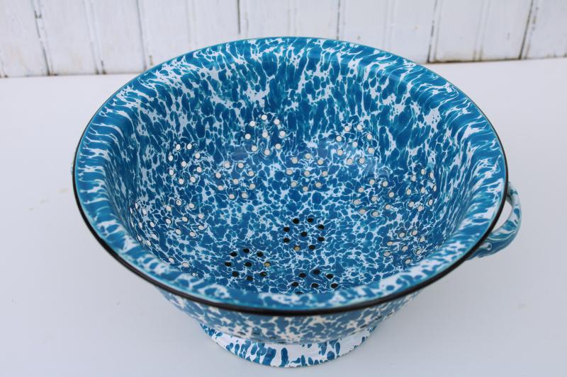 vintage enamelware colander, blue & white splatterware kitchen strainer basket