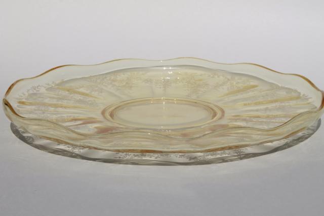 vintage etched glass torte plate, topaz yellow depression elegant glass cake plate