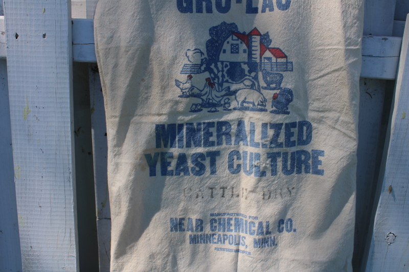 vintage feed sack w/ red  blue farm animals barn print advertising graphics