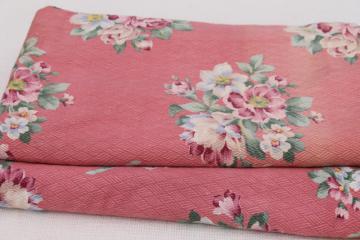 Vintage Fabric Pink /& Coral Big Flowers material Retro 36L x 44W textile sewing supply free shipping