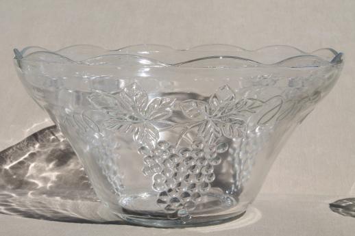 vintage glass punch set, harvest grapes pattern clear glass punch bowl & cups