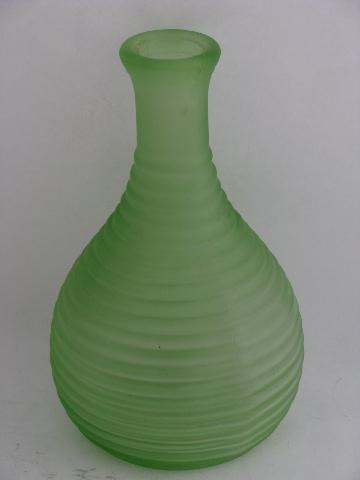 https://laurelleaffarm.com/item-photos/vintage-green-depression-glass-old-kitchen-glassware-fridge-bottle-Frigidaire-refrigerator-Laurel-Leaf-Farm-item-no-b011730-1.jpg