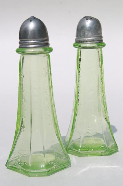 vintage green depression glass salt and pepper shakers, Anchor Hocking Princess S&P