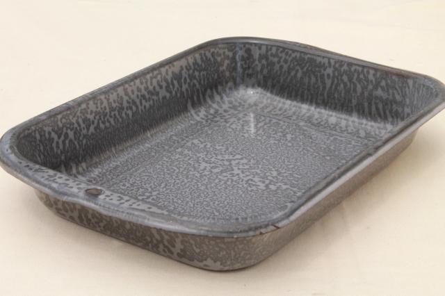 vintage grey spatterware graniteware enamel, old enamelware baking roasting pan tray