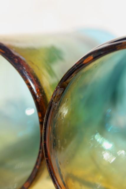 https://laurelleaffarm.com/item-photos/vintage-hand-blown-Mexican-glass-goblets-blue-to-golden-amber-shaded-glass-Laurel-Leaf-Farm-item-no-x31255-6.jpg
