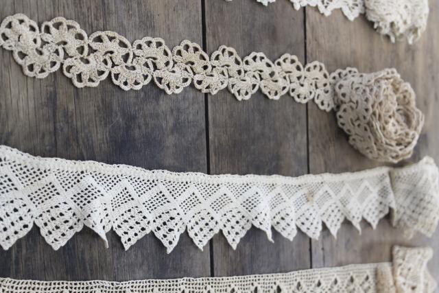 Knitting Patterns for Lace Collars, Edgings and Insertions »