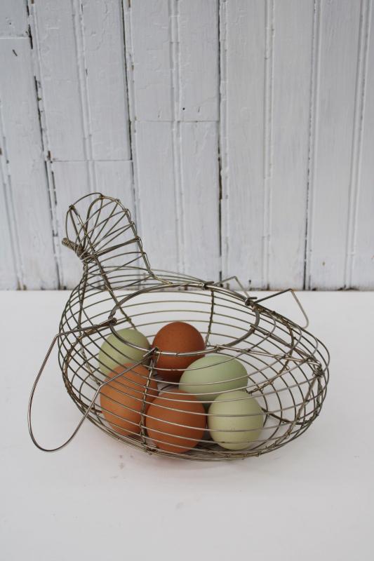 vintage hen chicken shaped egg basket, farmhouse kitchen figural wire work basket