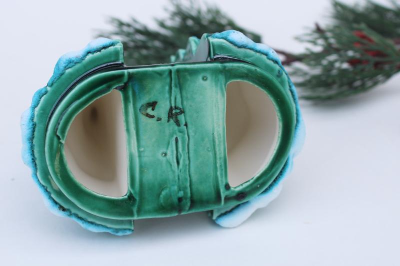 vintage hobbyist ceramic Christmas card rack or napkin holder, little pine tree w/ snow