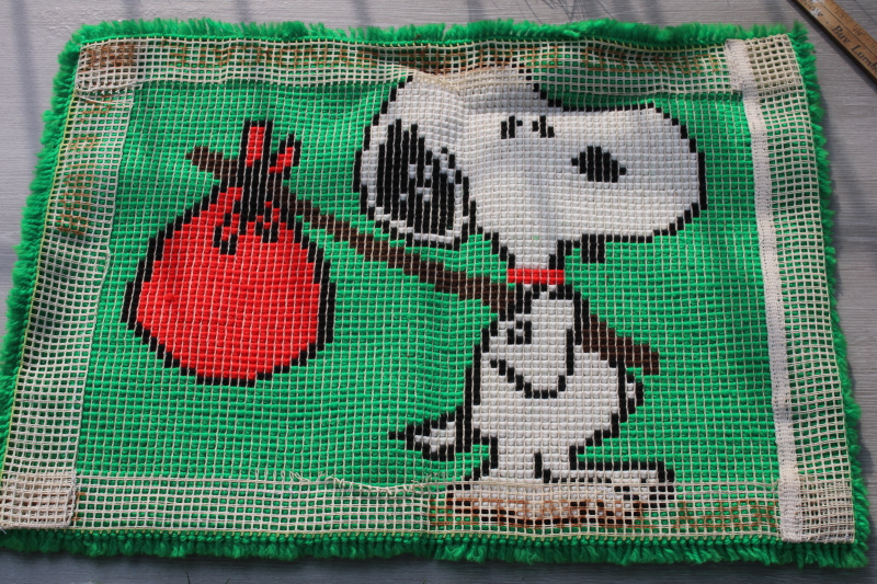 vintage latch hook shag rug wall hanging, Snoopy the traveler w/ bandana bundle on stick