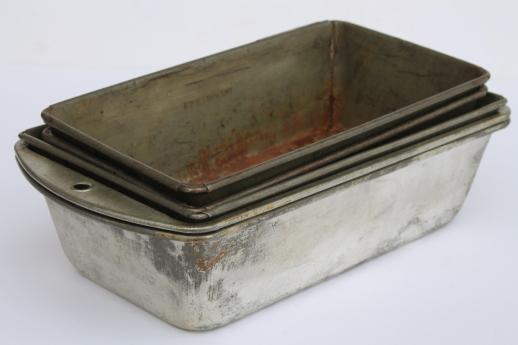 vintage metal bread pans, Bake King / Ovenex loaf pans, primitive antique bread pans
