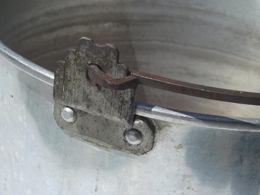 vintage metal camping kettle, large aluminum pot w/ wooden bucket handle 