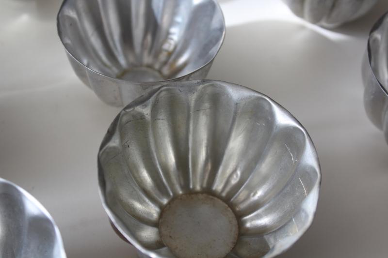 vintage metal jello molds, large & small fluted shapes for individual