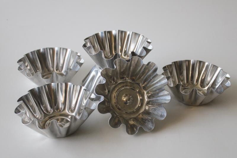 vintage metal jello or baking molds, fluted rounds great for craft mold or upcycle