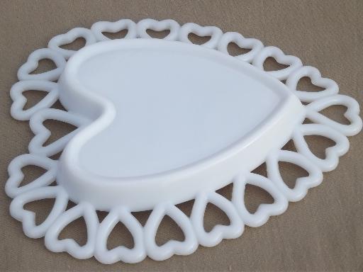 vintage milk glass tray or plate w/ hearts border, Westmoreland heart pattern 