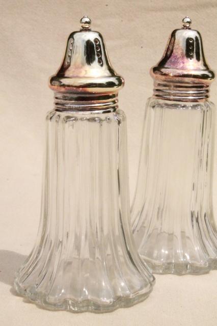 Pretty Glass Salt and Pepper Shaker Set With Fancy Silver Shaker Tops 
