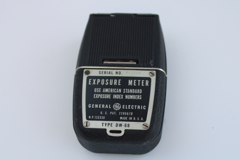 vintage photography equipment, 1940s 50s General Electric light exposure meter