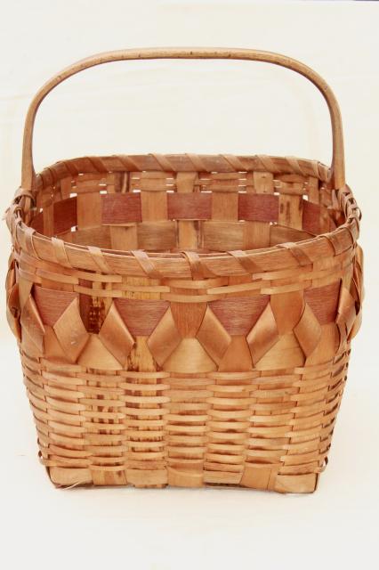 vintage picnic basket or market basket, old Winnebago Indian basket from Wisconsin