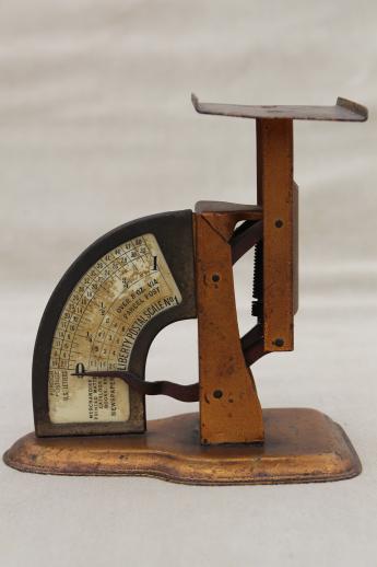 Vintage Deluxe Thrifty Postal Scale IDL 1 lb Scale