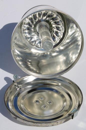 vintage pudding mold with recipes for boiled / steamed puddings