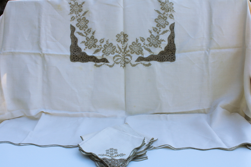 vintage pure linen banquet tablecloth  12 dinner napkins w/ embroidery  lace