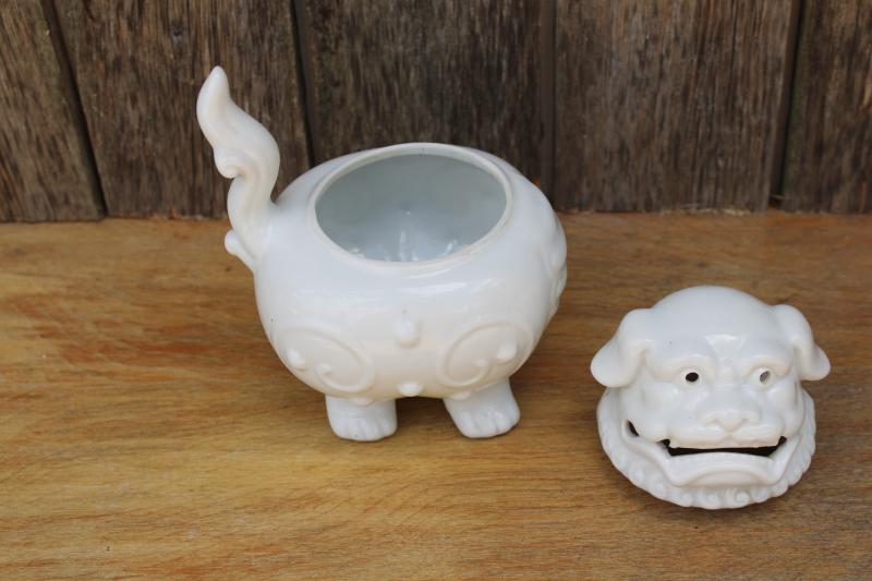 vintage pure white porcelain covered jar figural foo dog little lion fu 
