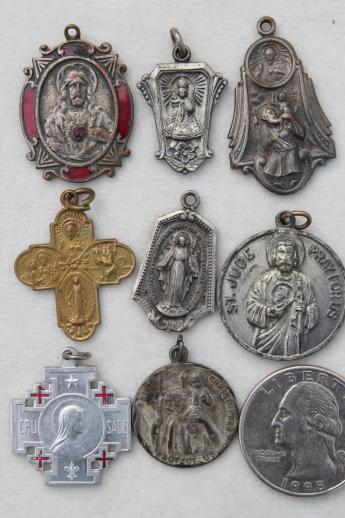 vintage religious jewelry lot, rosaries, holy medals, crucifixes, collection of 95 pieces