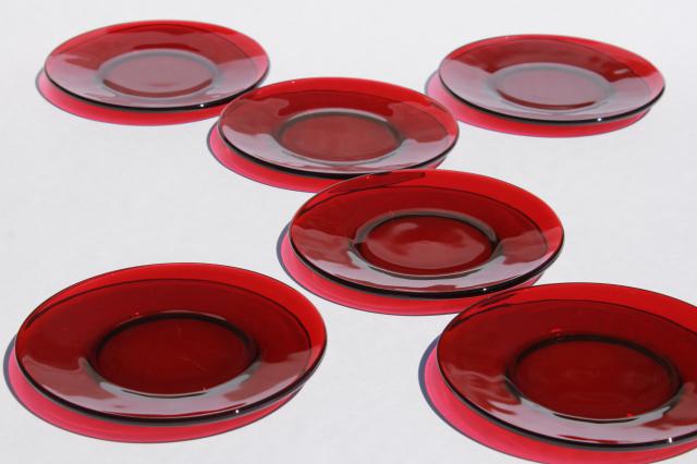 vintage set of 6 ruby red glass bread & butter or dessert plates