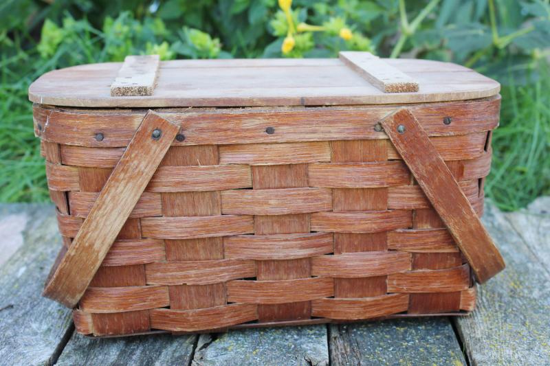 vintage sewing basket, small toto style childs picnic hamper w/ hinged cover