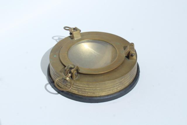 Solid Maritime Ashtray Made of Brass and Wooden 660 G Porthole 