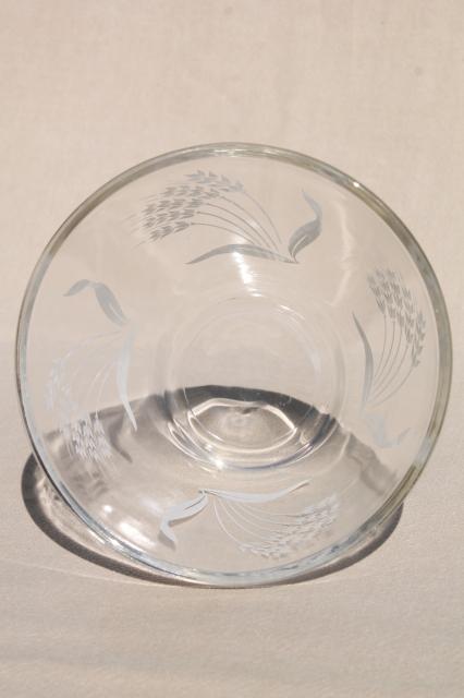 vintage splash proof mixing bowl, clear kitchen glass w/ white wheat print