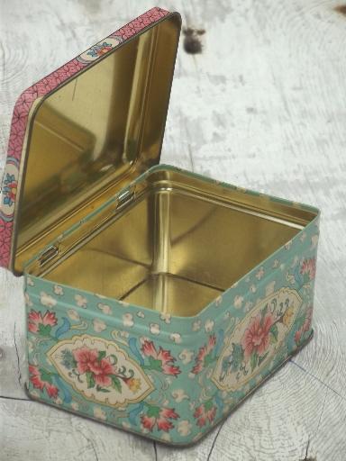 vintage tole tin hinged box, floral print Daher Decorated Ware metal tin