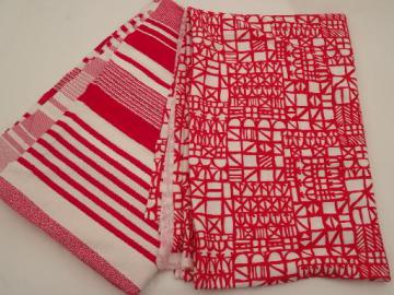 vintage t-shirt knit fabric, poly stretch jersey w/ retro red & white prints