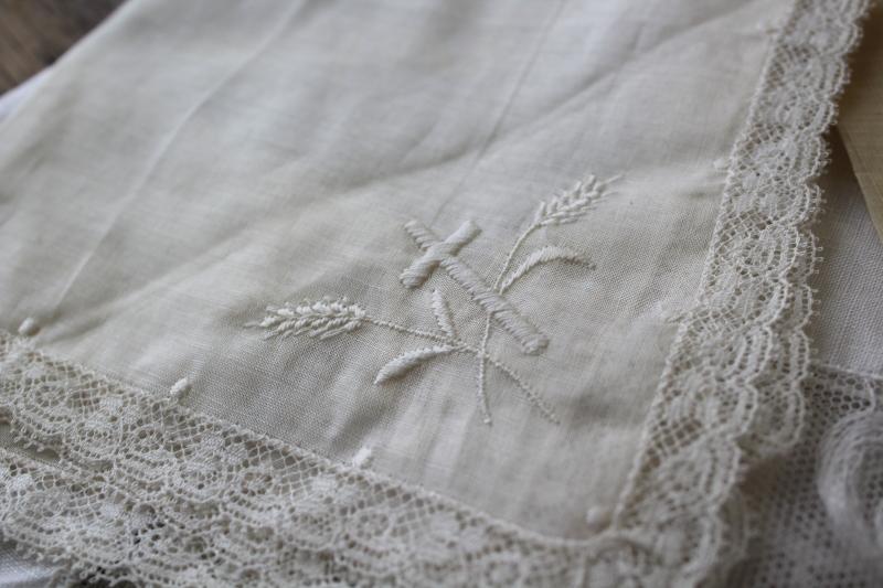vintage white linen hankies w/ Madeira embroidery fancywork lace edging
