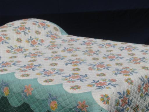 vintage whole cloth quilted cotton bedspread, scallop border album quilt print