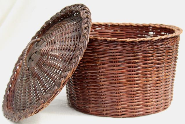 vintage wicker sewing basket, primitive old round bucket shape hamper w/ lid