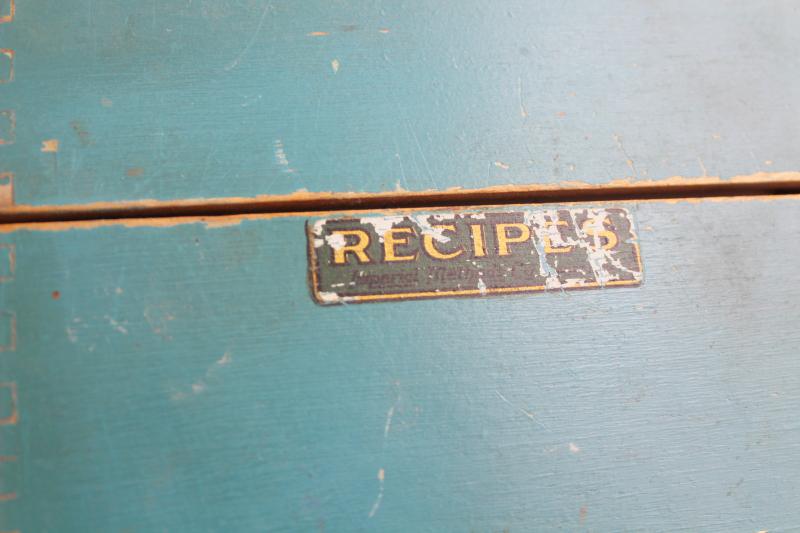 vintage wood recipe box w/ old blue paint, full of hand written recipes 40s 50s 60s