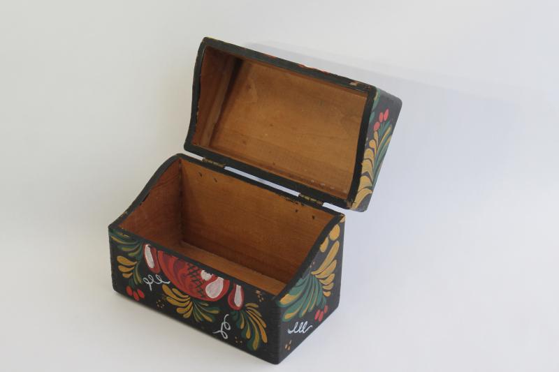 New Vintage Inspired Wooden Recipe Box