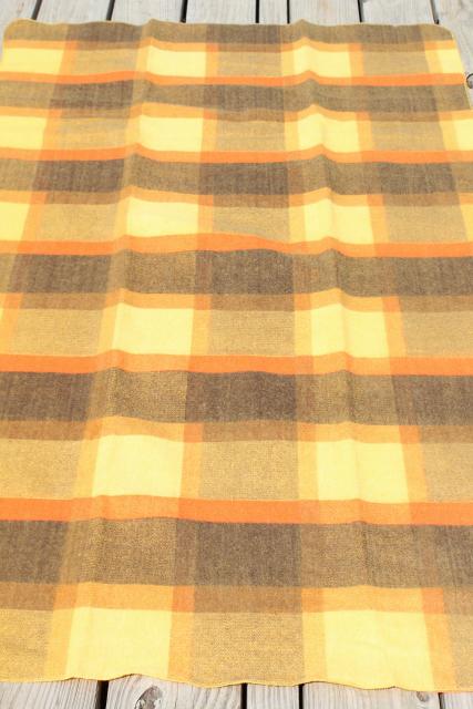 vintage yellow gold plaid stadium blanket, 60s back to school college style!