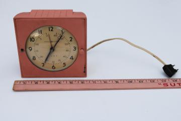working vintage General Electric wall clock, art deco metal case painted 1950s pink