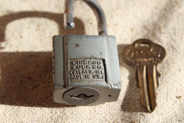 working vintage padlock, Chicago Lock steel w/ original brass key