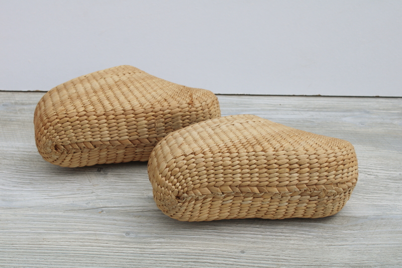 woven straw clogs natural rattan, simple slipper shoes Indonesia traditional hand craft