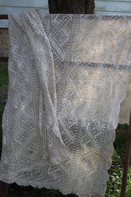 zigzag pattern vintage crochet lace, handmade heavy cotton lace tablecloth or throw