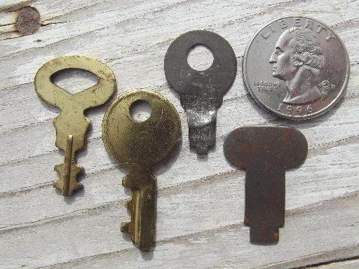 photo of  vintage luggage keys lot assorted old suitcase lock key collection  #4