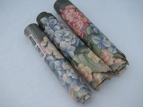 photo of 10+ yards floral print wallpaper border, pink/blue/white hydrangeas #1