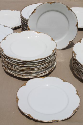 photo of 100 antique vintage mismatched china plates perfect for weddings, pure white w/ gold mixed patterns #4